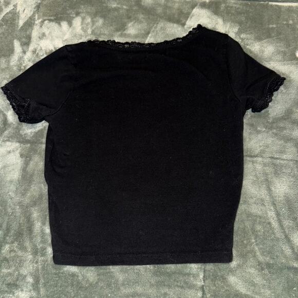 Hollister Baby Tee Crop Top Women’s XS Black Lace Trim Short Sleeve Square Neck - Picture 2 of 6